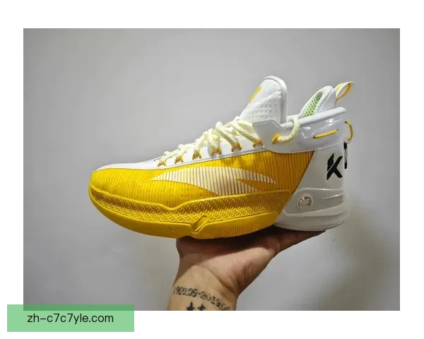 克莱终身牵手安踏签名鞋破千万